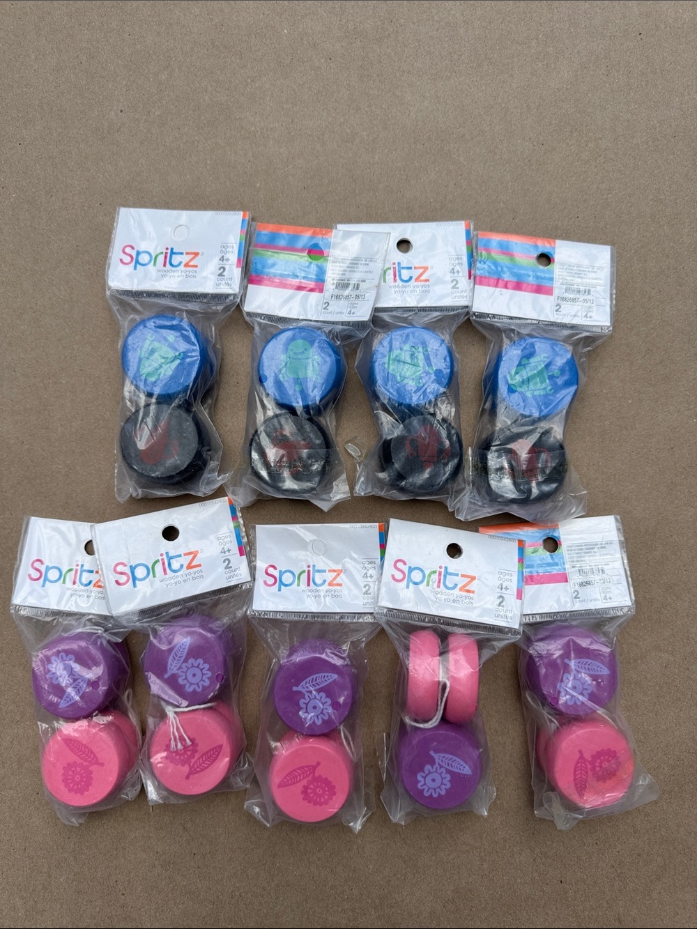 9x 2packs Spritz Yoyo in Blue, Black, Purple & Pink